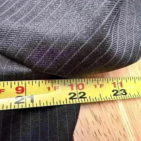 Theory Mens 2-Button Blazer Gray Pinstripe - 100% Wool Size 44 - Picture 9 of 10